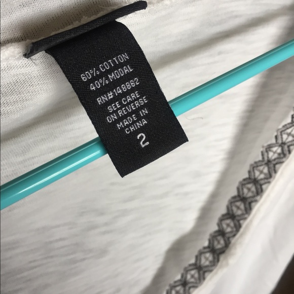 Torrid embroidered dolman top size 2 - Picture 5 of 6